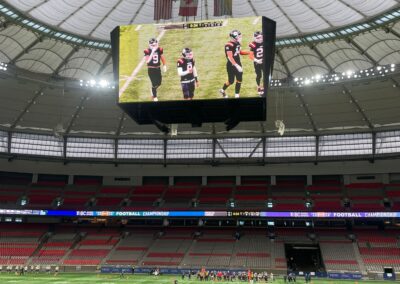 Julia beim Football in Vancouver